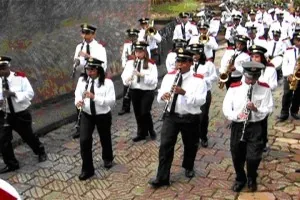 Grupo de Pastorinhas se apresentam no Trem da Vale